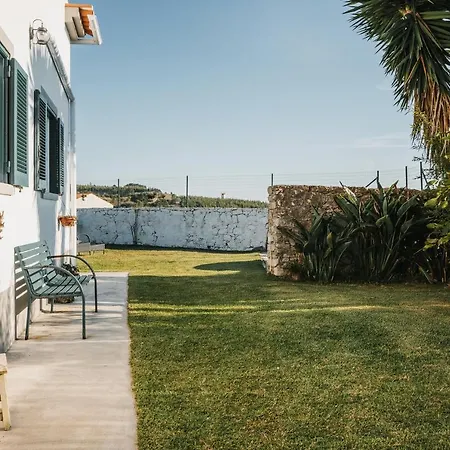 Bird House לוריניה