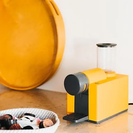 Bird House לוריניה